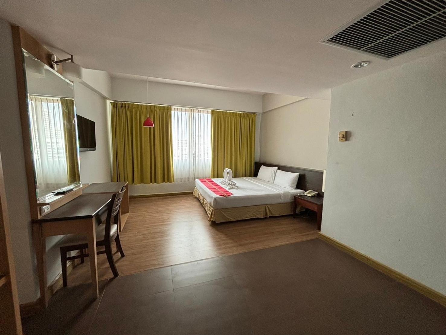 Aloha Hatyai Hotel Хат Яй Екстериор снимка