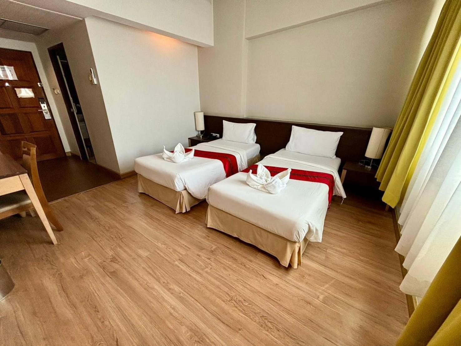 Aloha Hatyai Hotel Хат Яй Екстериор снимка