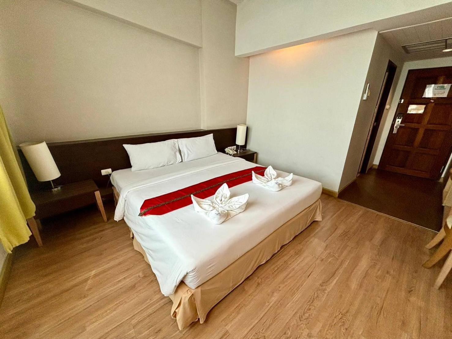 Aloha Hatyai Hotel Хат Яй Екстериор снимка
